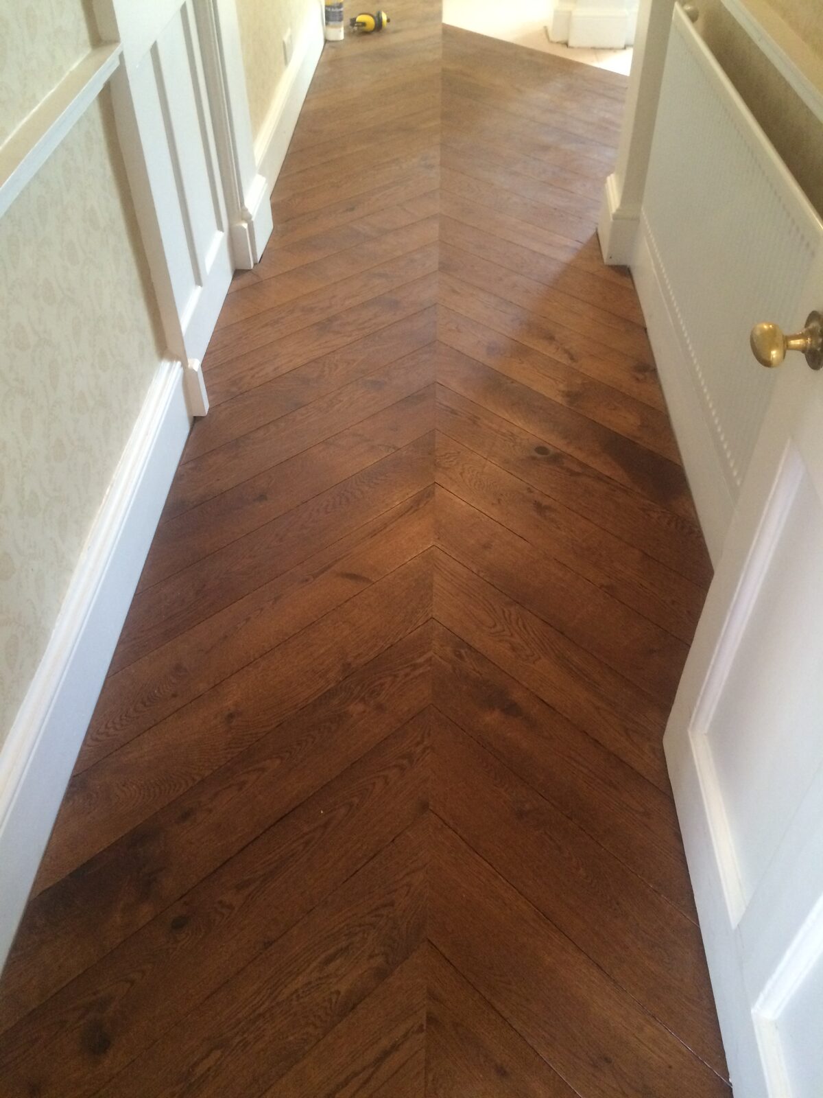 Rustic engineered chevron parquet
